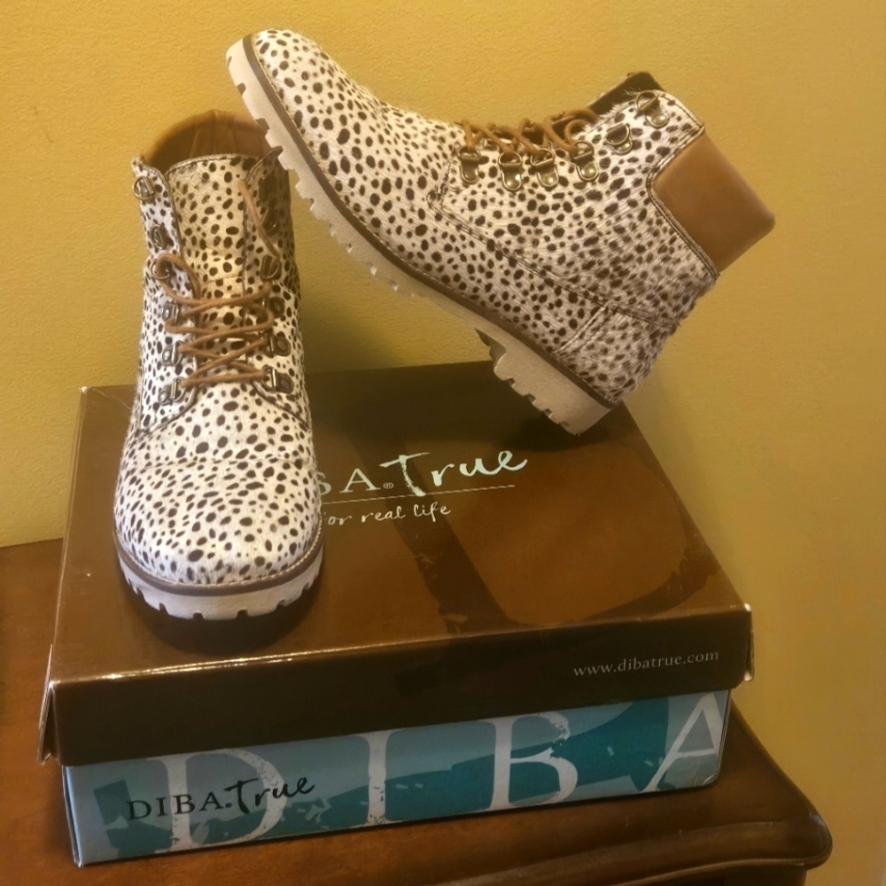 DIBA.True DrawTap Ponyhair Ankle Boots Size 10 EUC
